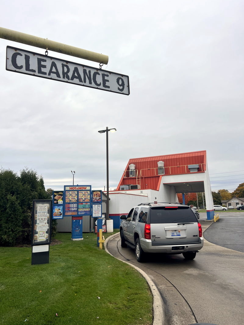 Hot n Now Hamburgers - Oct 22 2023 Photo (newer photo)